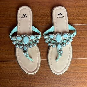 Shoedazzle sz 7 light blue flat rhinestone sandals